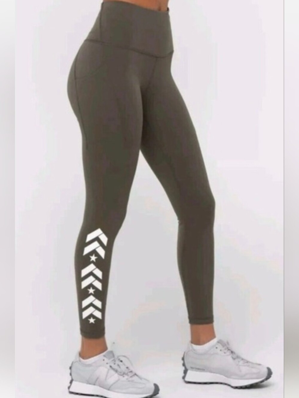 LULULEMON x Barry's Bootcamp Wunder Train Olive Green Leggings Size 4